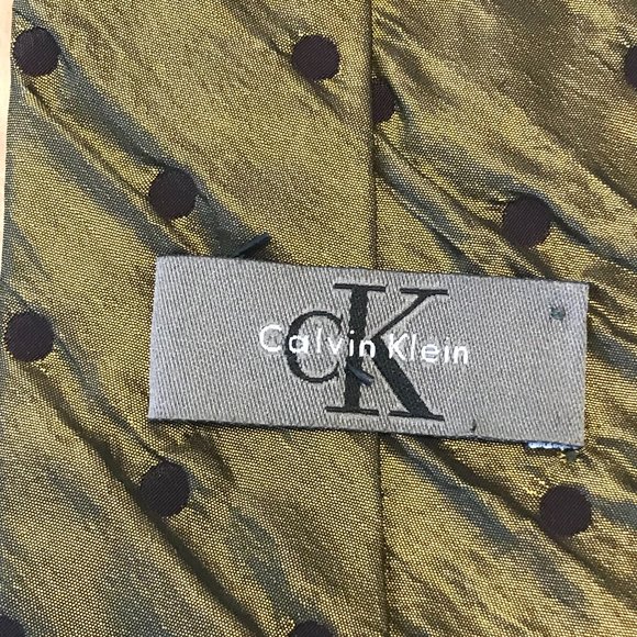 Calvin Klein 100% Silk tie in Olive Green/Bronze Shiny Silk with Black Dots - Picture 2 of 5